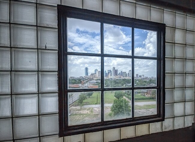 property at 2400 S Ervay St