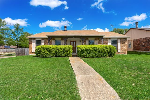 729 Via Altos in Mesquite, TX - Building Photo