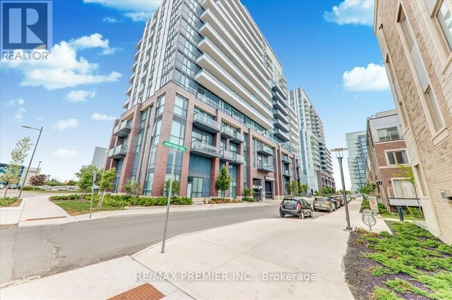 10 Honeycrisp Cres in Vaughan, ON - Building Photo - Building Photo