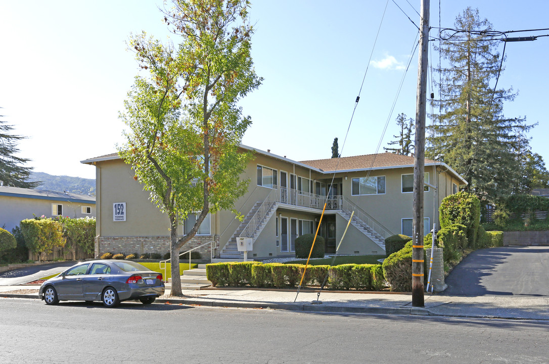 152 Towne Ter in Los Gatos, CA - Foto de edificio