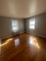 62 Hughes St in Hartford, CT - Building Photo