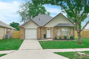 12307 White River Dr in Tomball, TX - Building Photo