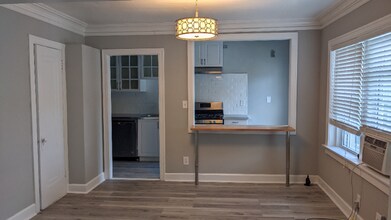 131-133 E 46th St in Kansas City, MO - Foto de edificio - Building Photo