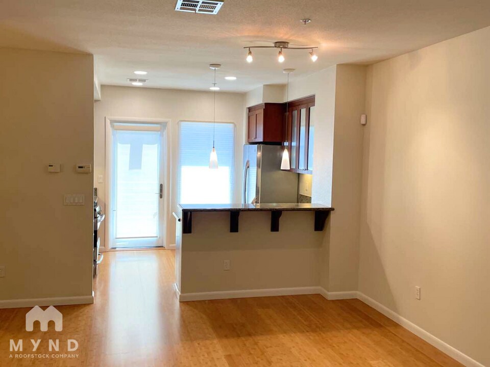 1313 65th St in Emeryville, CA - Building Photo
