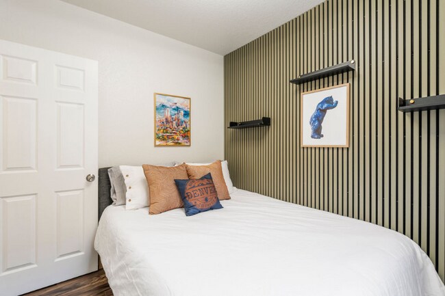 property at 1629 N Clarkson St