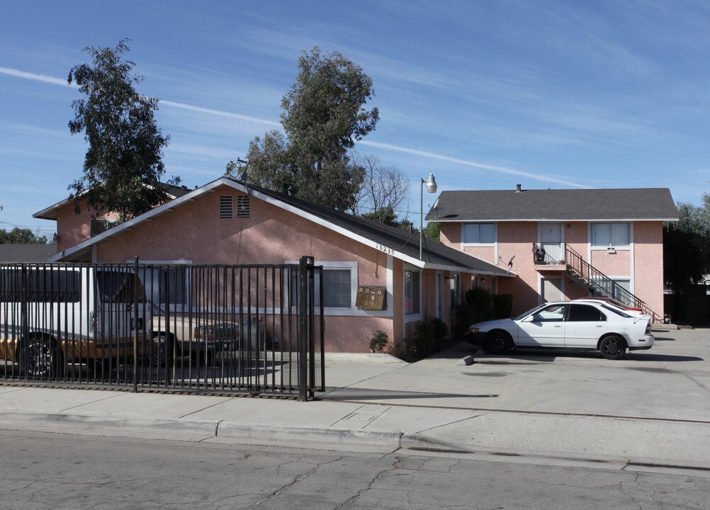 13235 Barbara St in Moreno Valley, CA - Foto de edificio