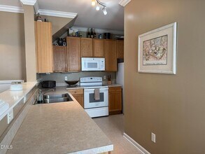 2044 Metacomet Way in Raleigh, NC - Building Photo - Building Photo