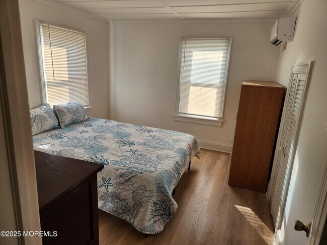 333 Hawthorne Ave in Point Pleasant Beach, NJ - Foto de edificio - Building Photo