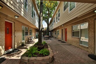 1416 Hawthorne St in Houston, TX - Building Photo - Building Photo