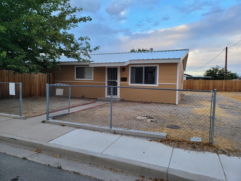 521 Wildes St, Unit 521 in Fallon, NV - Building Photo