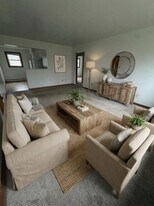 112 N Brewer Dr, Unit 04 in Battle Creek, MI - Building Photo