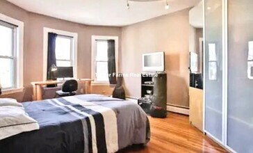 46 Middle St, Unit 3 in Boston, MA - Building Photo - Building Photo