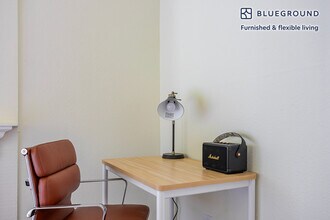 350 E Del Mar Blvd in Pasadena, CA - Building Photo - Building Photo