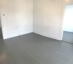 10 Warren St, Unit 3 in Medford, MA - Building Photo - Building Photo