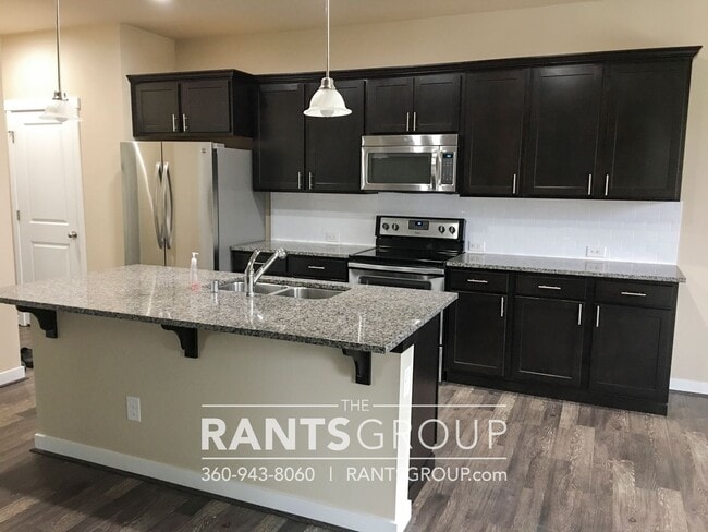 8996 Aster St SE in Tumwater, WA - Building Photo - Building Photo