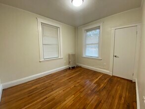 15 James St in Brookline, MA - Foto de edificio - Building Photo
