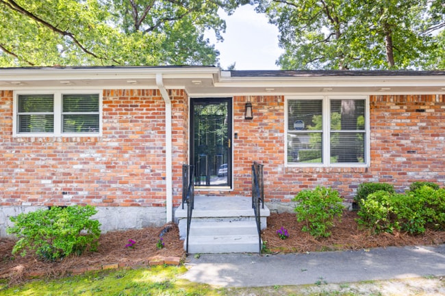 2563 Dering Ct NE in Atlanta, GA - Building Photo - Building Photo