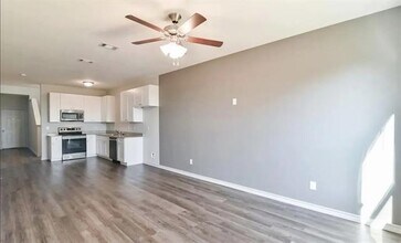 3208 S Cherry Ln in Fort Worth, TX - Building Photo - Building Photo