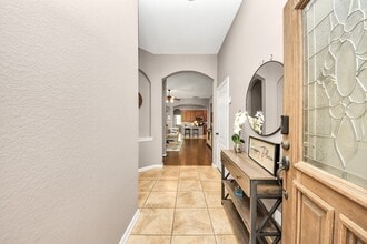 6810 Hunters Trace Ln in Baytown, TX - Building Photo - Building Photo