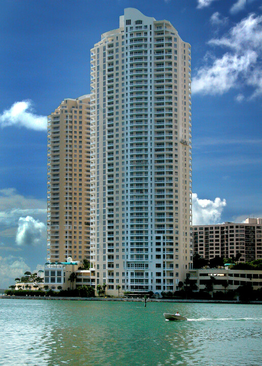 Three Tequesta Point in Miami, FL - Building Photo