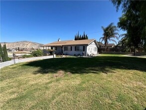 7885 Marilyn Dr in Corona, CA - Building Photo - Building Photo
