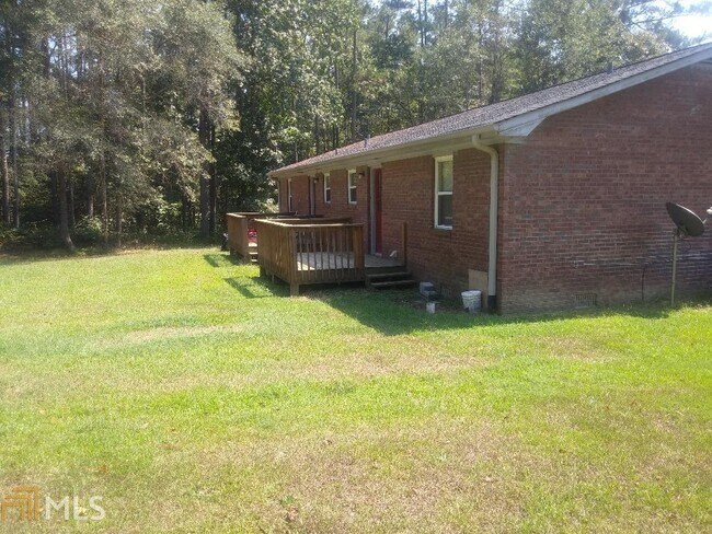 82 Paris Cir in Hiram, GA - Building Photo - Building Photo