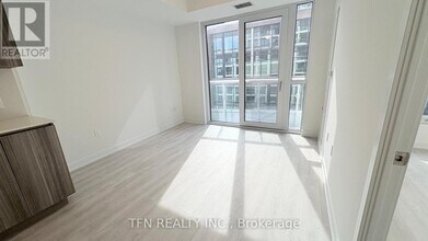 15 Richardson St in Toronto, ON - Building Photo - Building Photo