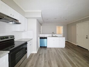 405 Silver River Dr in Montgomery, TX - Building Photo - Building Photo