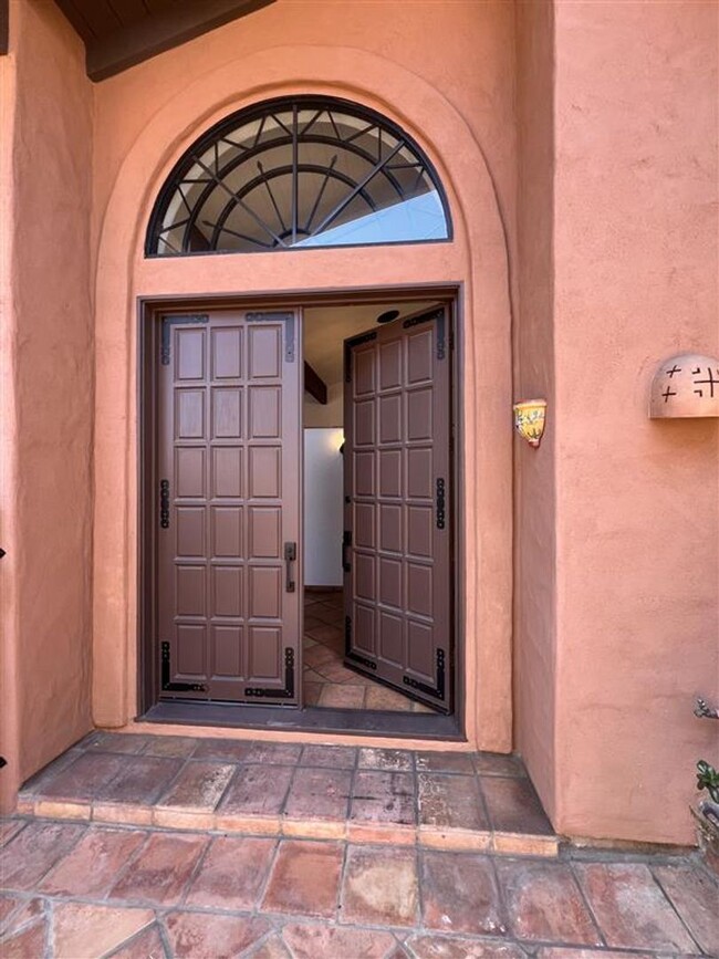 3120 Goldfinch St in San Diego, CA - Building Photo - Building Photo
