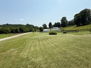 2459 Middlesettlements Rd in Maryville, TN - Building Photo - Building Photo