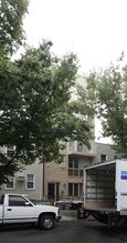 30 Devoe St in Brooklyn, NY - Building Photo - Building Photo
