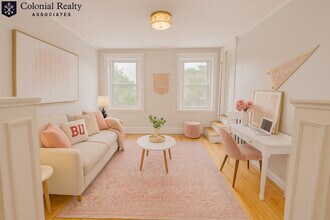 330 St Paul St in Brookline, MA - Building Photo - Building Photo