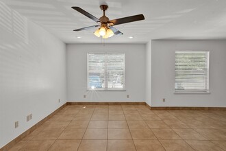 7607 King Arthurs Ct in Laredo, TX - Building Photo - Building Photo