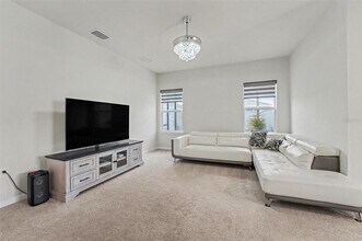 10155 Gliding Eagle Wy in Land O Lakes, FL - Building Photo - Building Photo