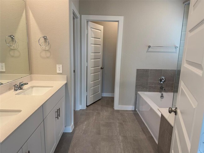 6346 Brazos Trl Dr in Richmond, TX - Building Photo - Building Photo