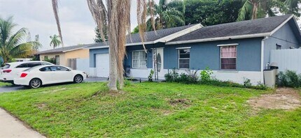 426 SW 79th Terrace in North Lauderdale, FL - Foto de edificio - Building Photo
