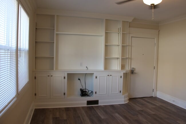 property at 702 N Piedmont St