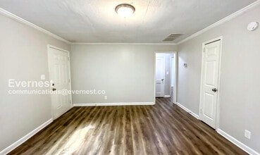 2168 Rexford Dr in Decatur, GA - Building Photo - Building Photo