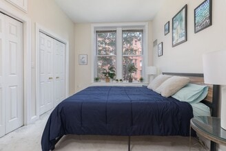 354 Marlborough St, Unit 303 in Boston, MA - Foto de edificio - Building Photo