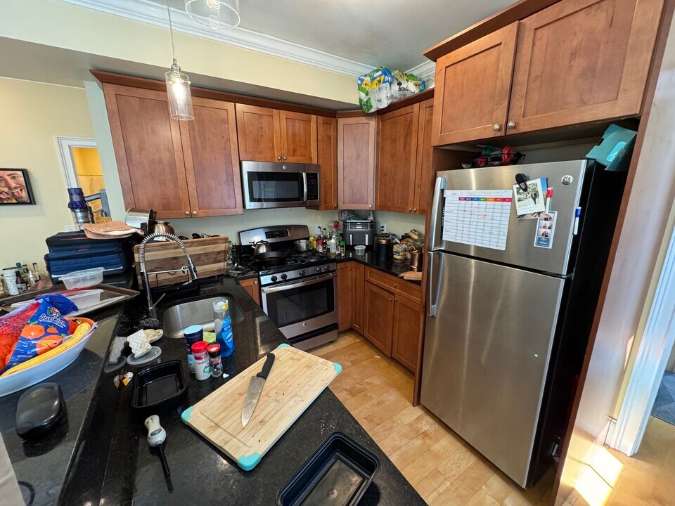 15 Orchard St, Unit 2 in Cambridge, MA - Building Photo