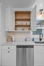 2596 Parkwood Dr, Unit 2596 in Green Bay, WI - Foto de edificio - Building Photo