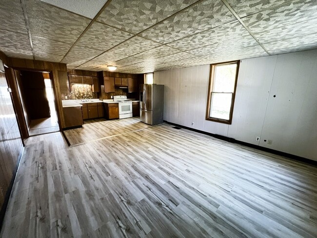 123 W Waupansie St in Dwight, IL - Building Photo - Building Photo