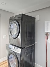 8 Old Starnes Cove Rd in Asheville, NC - Building Photo - Building Photo