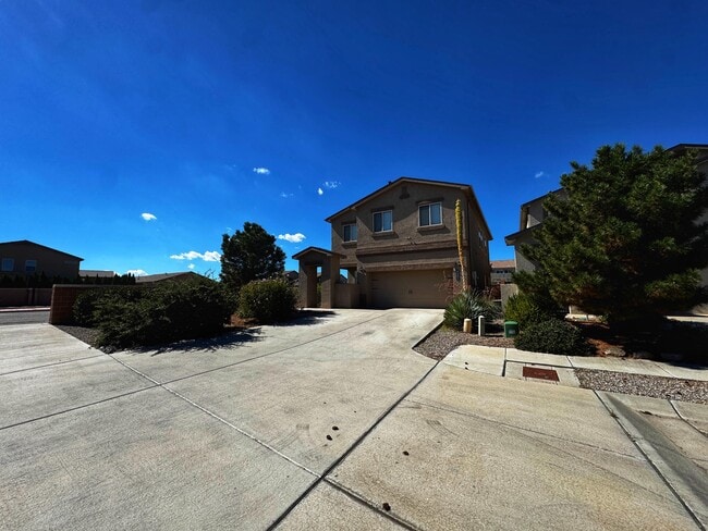 8901 Eagle Hills Dr NW in Albuquerque, NM - Foto de edificio - Building Photo