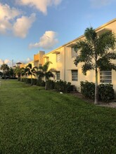 4850 NE 5th Ave in Boca Raton, FL - Building Photo - Building Photo