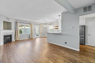 6140 Ashtead Dr in New Albany, OH - Building Photo - Building Photo