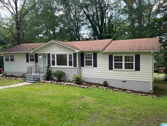 property at 26042604 Wood Dr NE