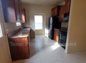 3713 Mandy Dr in Granbury, TX - Building Photo - Building Photo