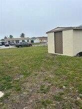 3270 NW 196th Ln in Miami Gardens, FL - Building Photo - Building Photo