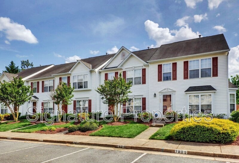 7907 Cottesmore Terrace in Richmond, VA - Building Photo